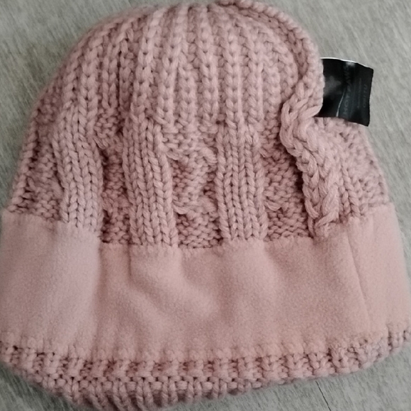 Cozy Pink Knit Pom-Pom Beanie for  Women - Picture 3 of 4